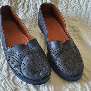 Women's Blue Leather Spring Step Flats Shoes Size 5.5-6